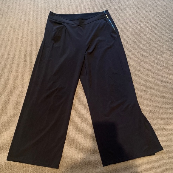 Athleta performance wide leg pant  size 6 - Picture 1 of 8